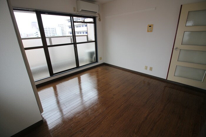 物件内観写真11　(居室)