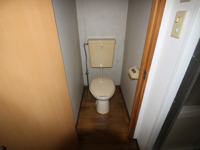 物件内観写真13　(トイレ)