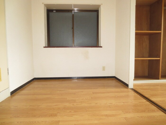 物件内観写真16　(居室)