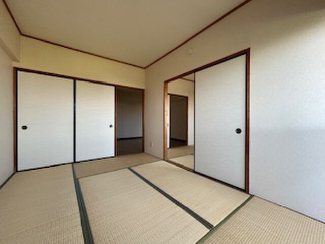 物件内観写真8　(居室)