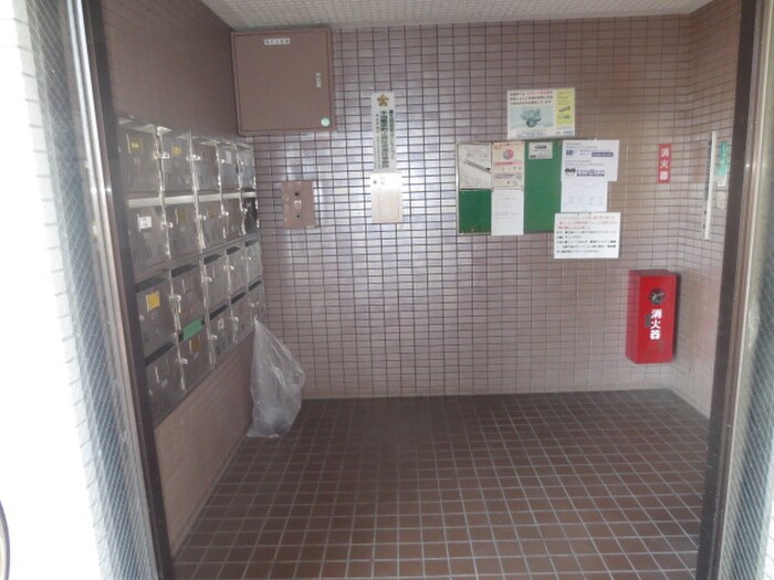 物件外観写真6　(建物設備)