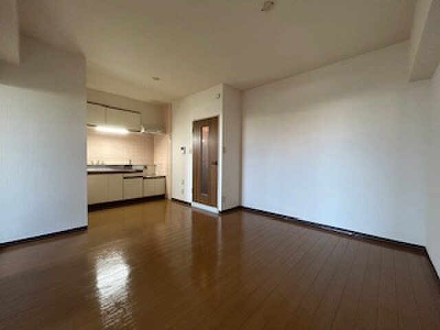 物件内観写真11　(居室)