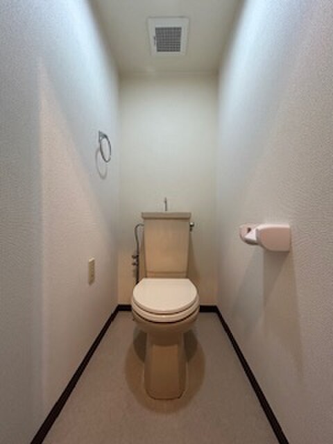 物件内観写真15　(トイレ)