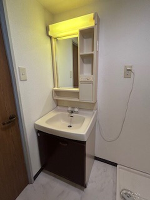 物件内観写真16　(洗面)