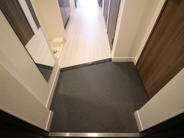 物件内観写真21　(玄関)