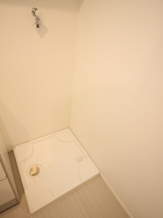 物件内観写真13　(洗濯機置場)