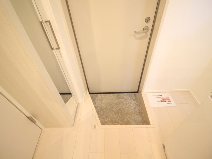 物件内観写真20　(玄関)