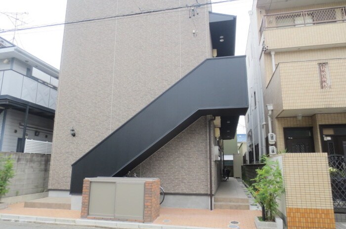 物件外観写真6　(駐輪場)