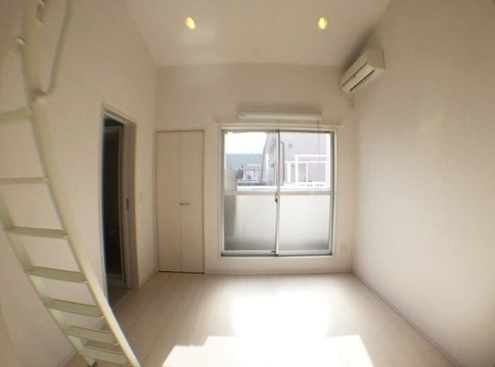 物件内観写真8　(居室)