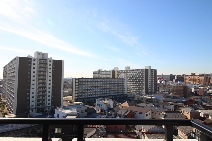 物件内観写真22　(室内からの展望)