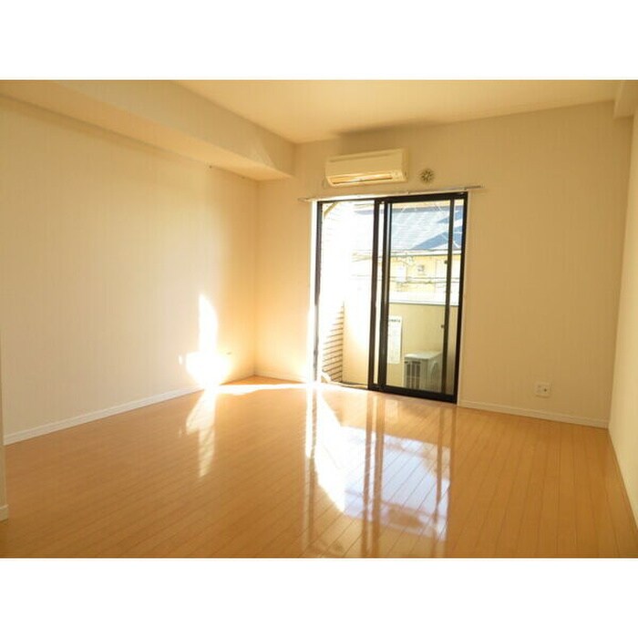 物件内観写真5　(居室)