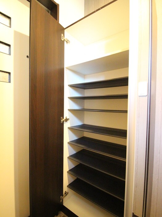 物件内観写真16　(靴箱)