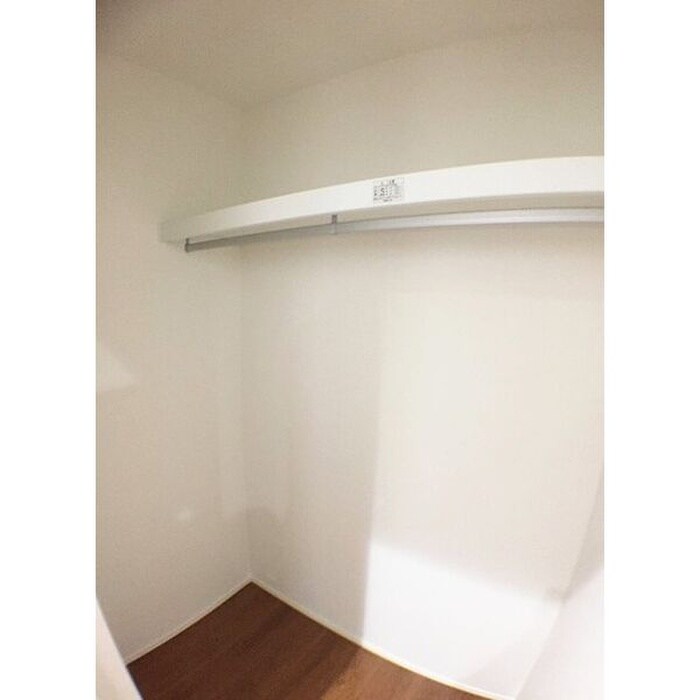 物件内観写真6　(収納)