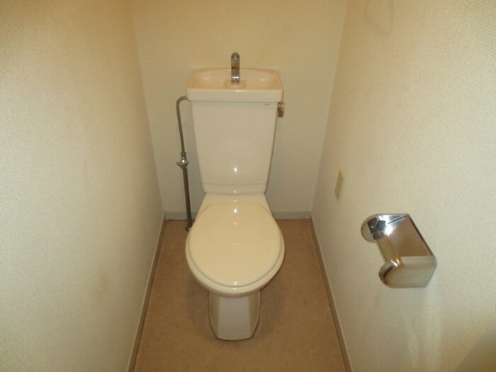 物件内観写真16　(トイレ)