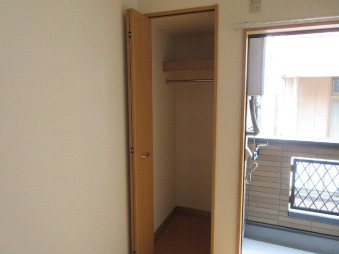 物件内観写真10　(収納)