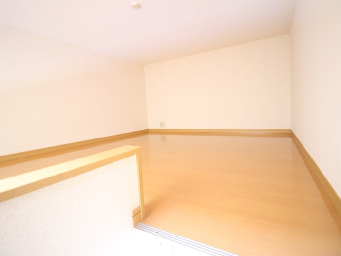 物件内観写真11　(ロフト)