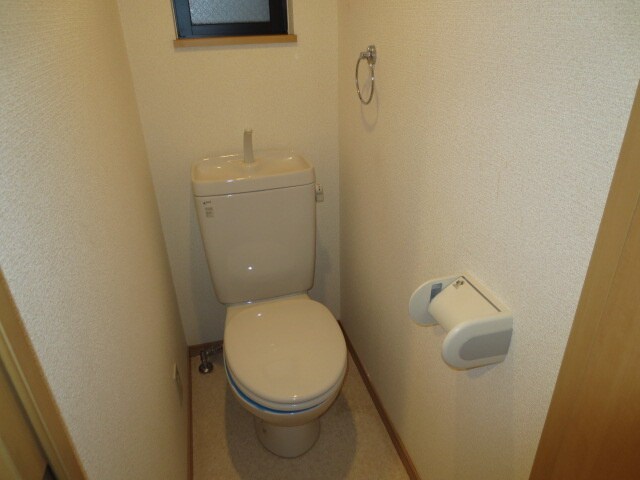 物件内観写真13　(トイレ)