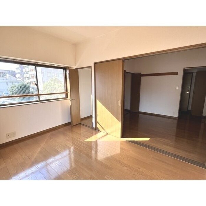 物件内観写真15　(居室)