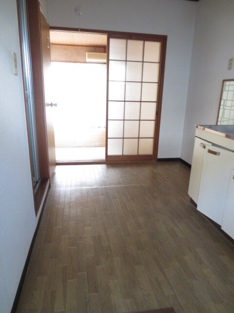 物件内観写真13　(居室)