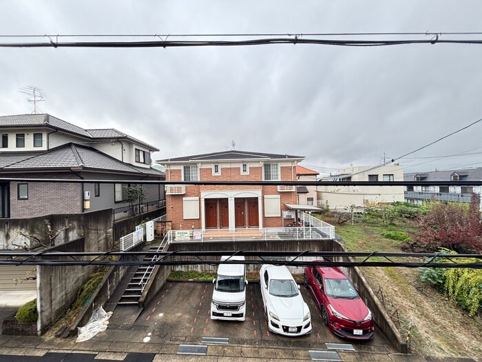 物件内観写真16　(室内からの展望)