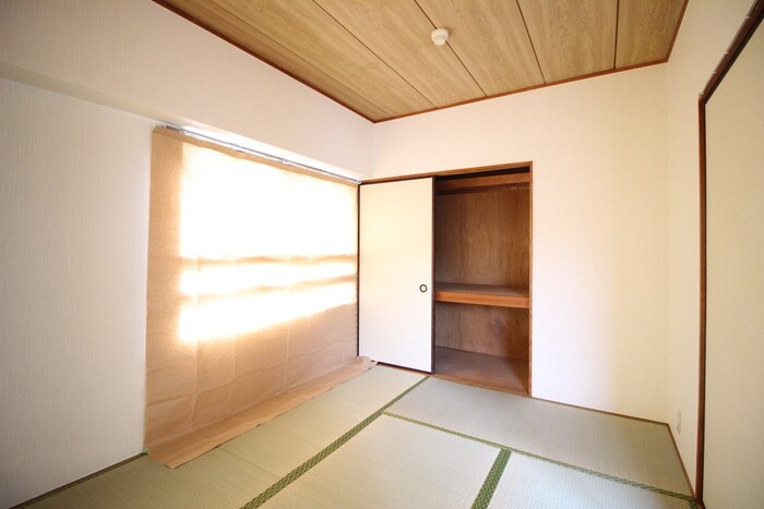 物件内観写真12　(居室)