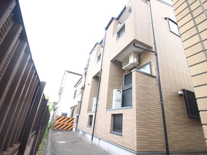 物件外観写真4　(外観写真)