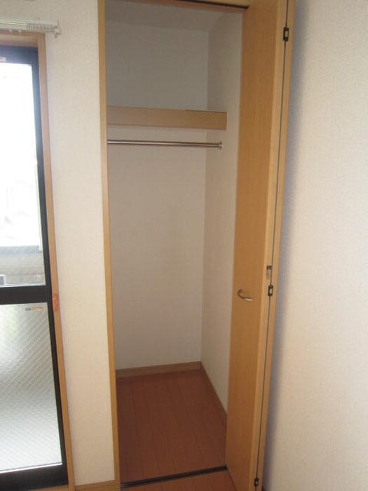 物件内観写真15　(収納)