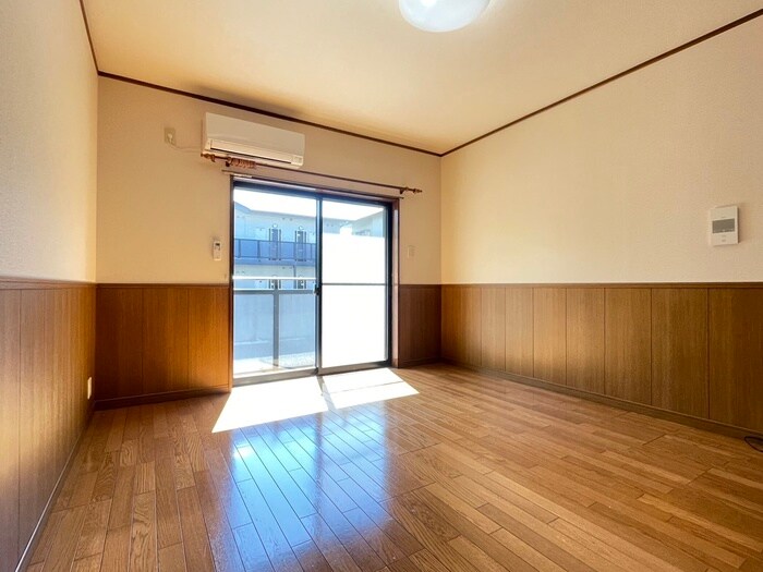 物件内観写真7　(居室)