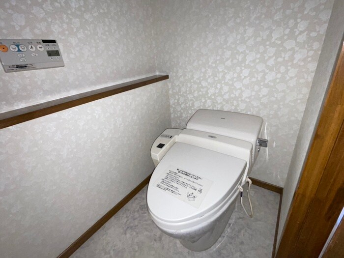 物件内観写真13　(トイレ)