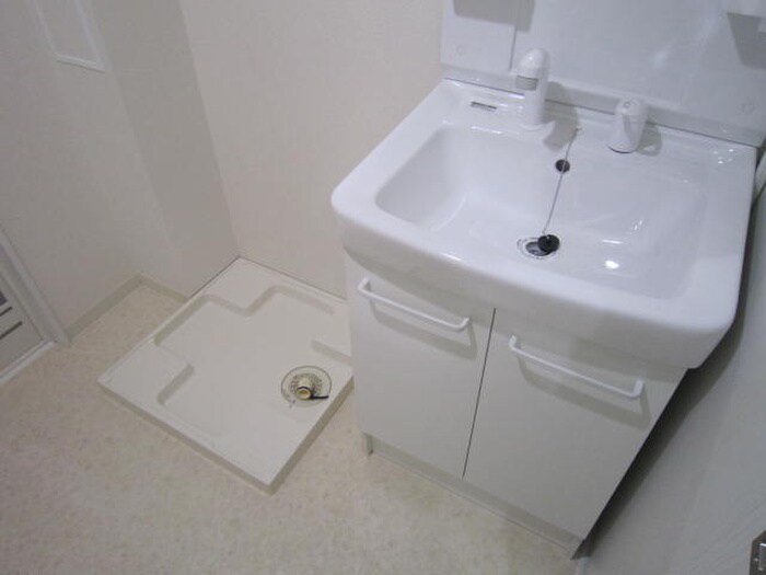 物件内観写真22　(洗濯機置場)