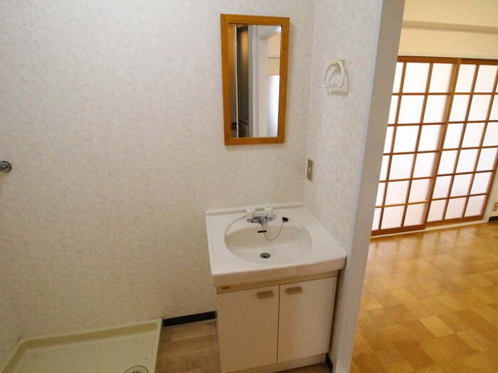 物件内観写真16　(洗面)