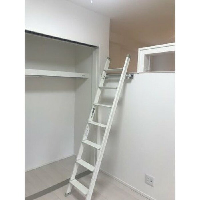 物件内観写真16　(収納)