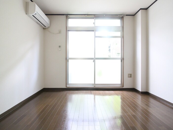 物件内観写真19　(居室)