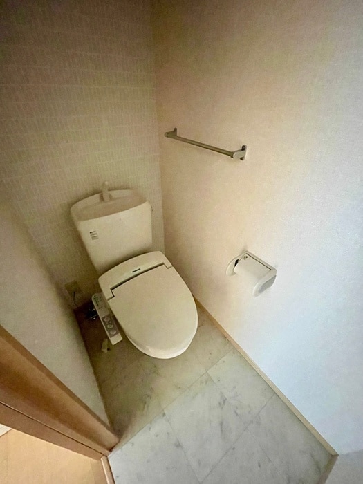 物件内観写真9　(トイレ)