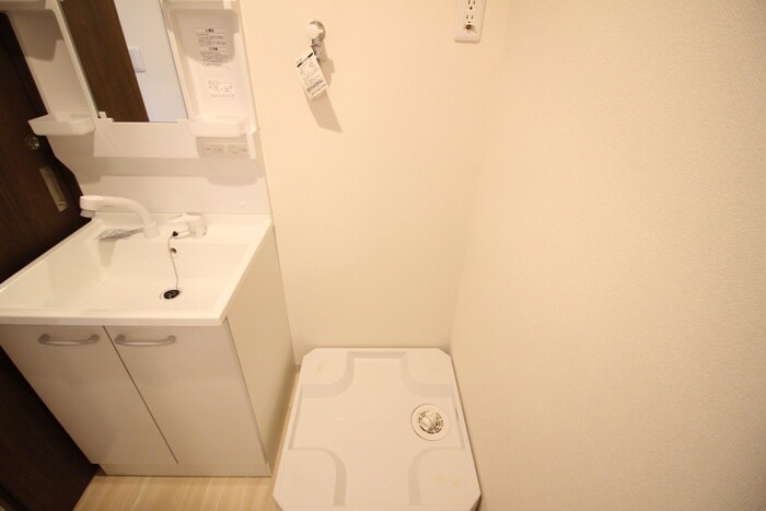 物件内観写真10　(洗面)