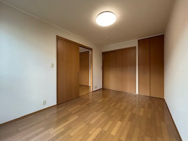 物件内観写真8　(居室)