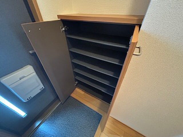 物件内観写真17　(靴箱)