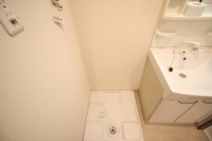 物件内観写真13　(洗濯機置場)