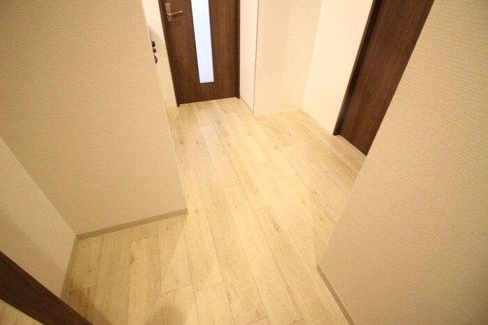 物件内観写真14　(廊下)