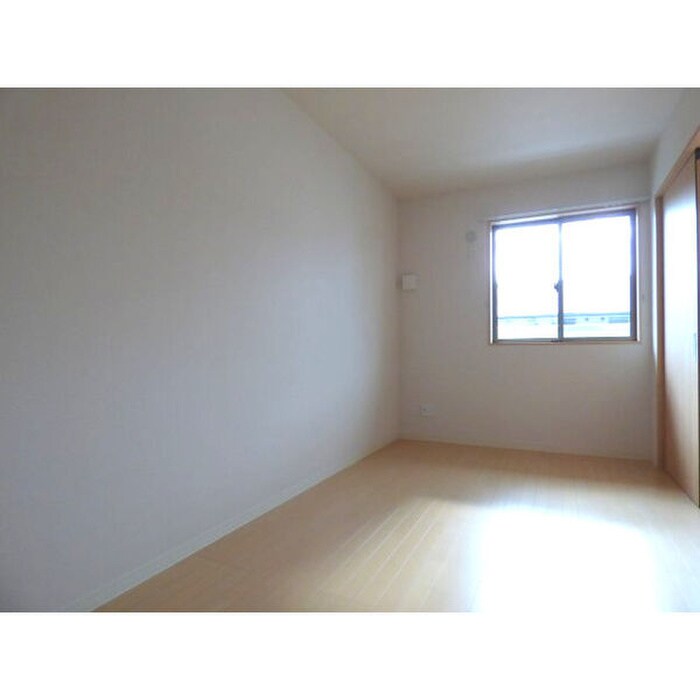 物件内観写真3　(内観写真)