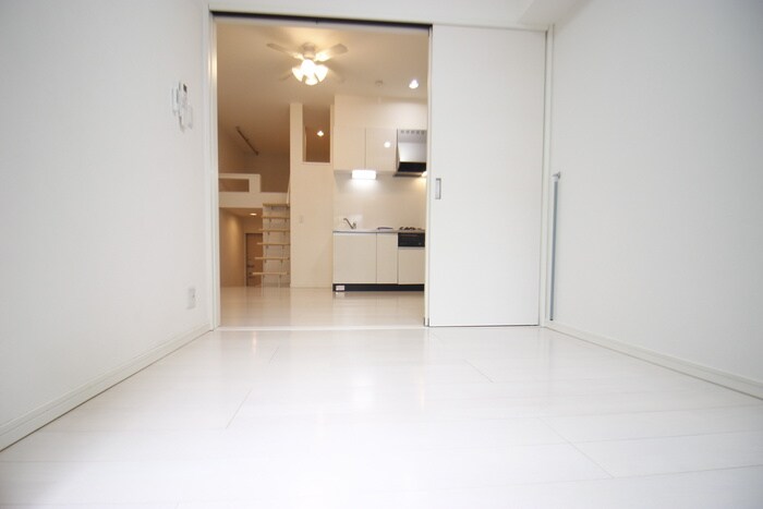 物件内観写真11　(居室)