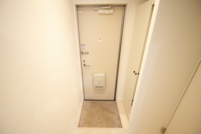 物件内観写真19　(玄関)