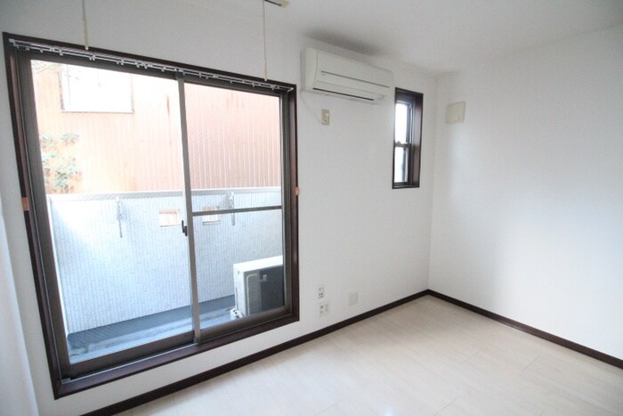 物件内観写真19　(居室)