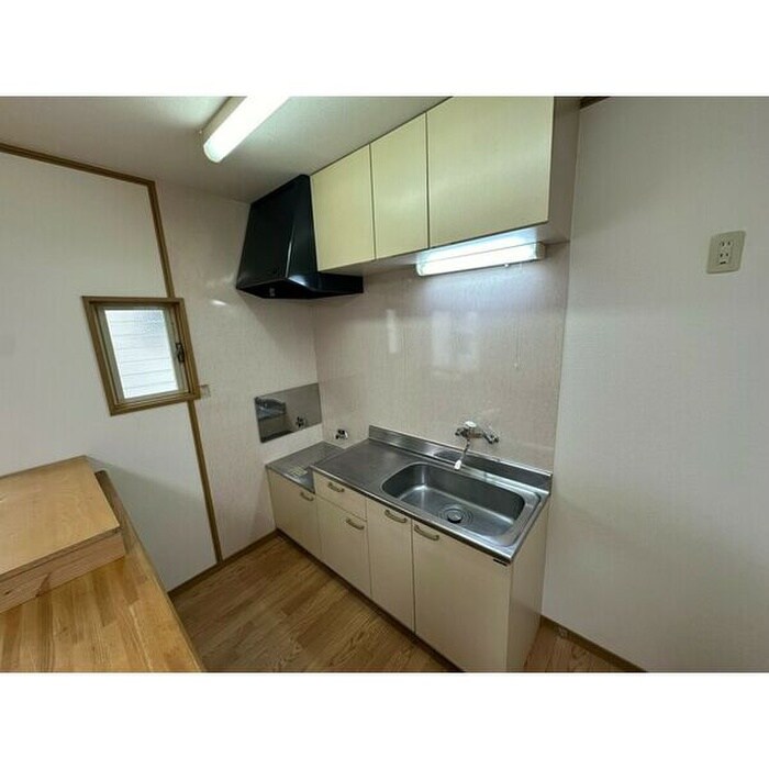 物件内観写真2　(キッチン)