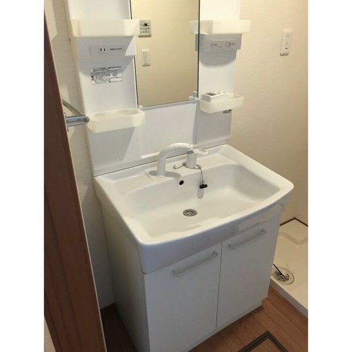 物件内観写真10　(洗面)