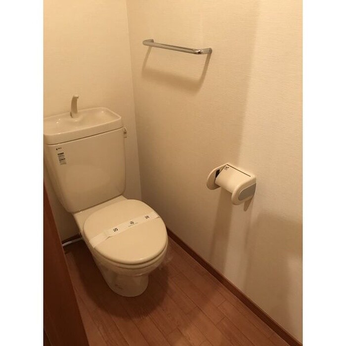 物件内観写真11　(トイレ)