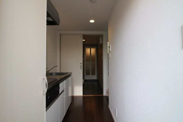 物件内観写真18　(廊下)