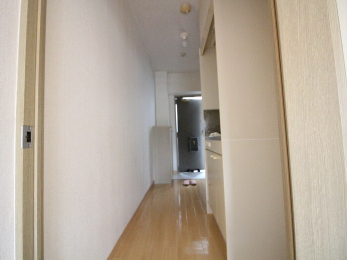 物件内観写真21　(廊下)