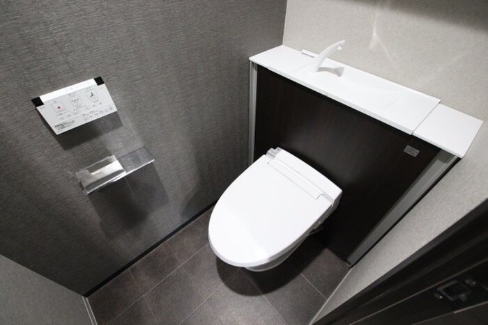 物件内観写真8　(トイレ)