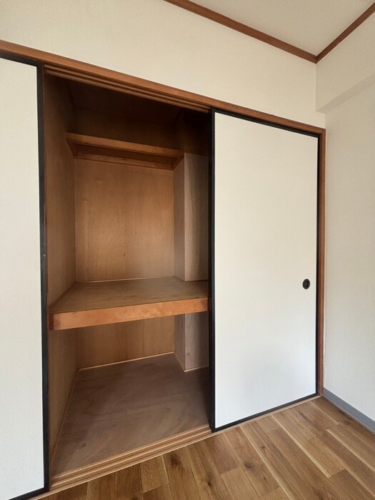 物件内観写真15　(収納)